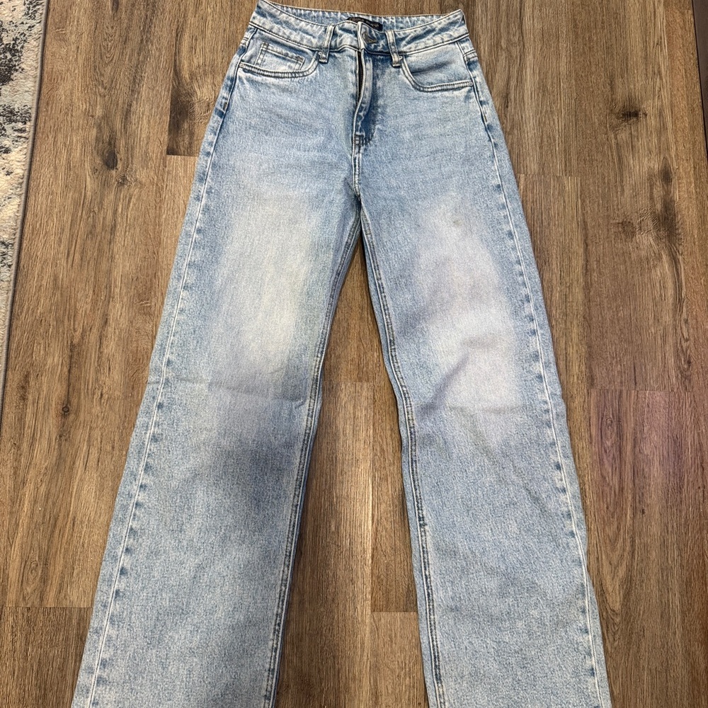 Classic Light Blue Women's Jeans